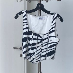 Tiger mist top